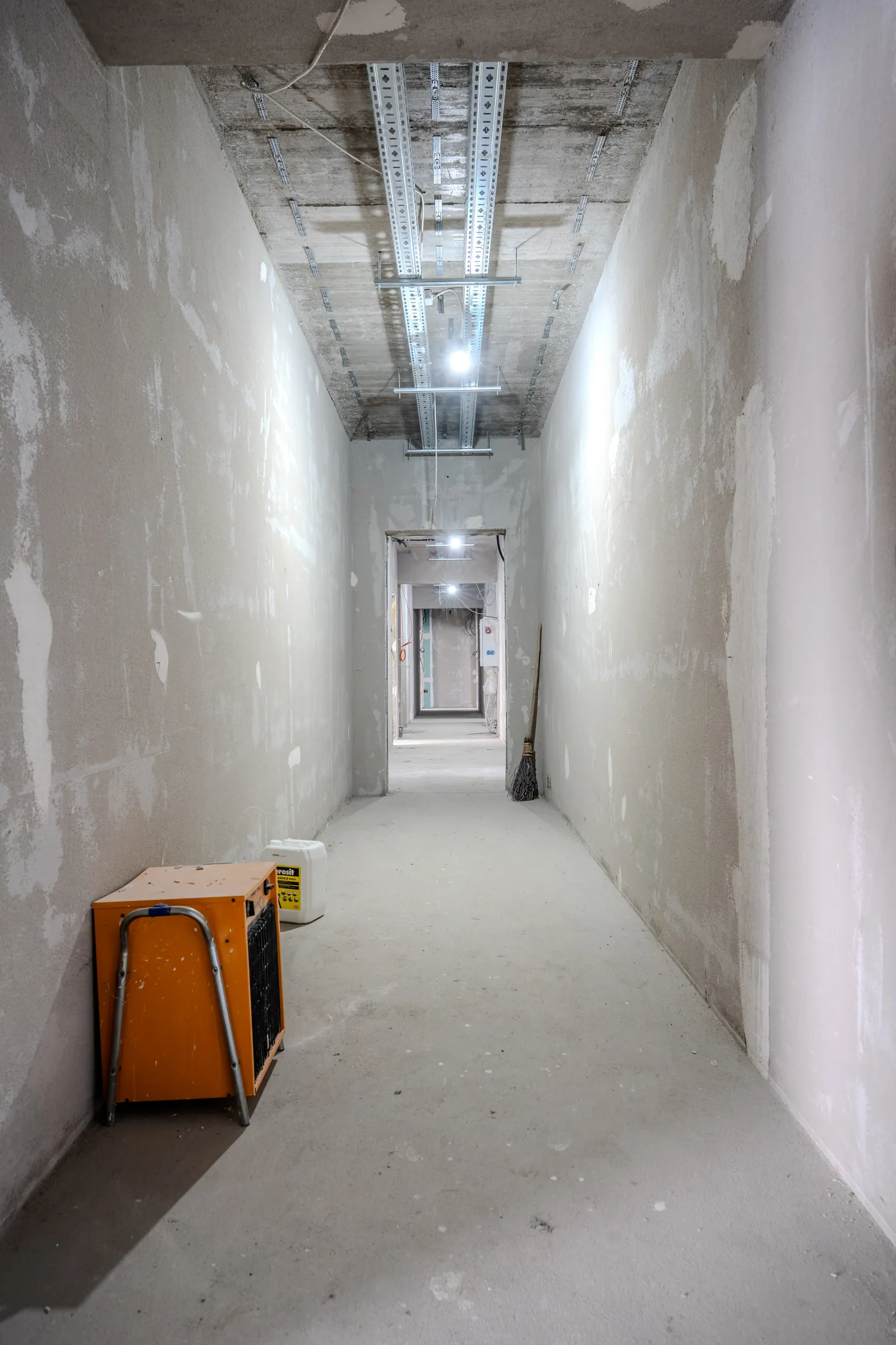Mestecenilor Residence — Înainte 4