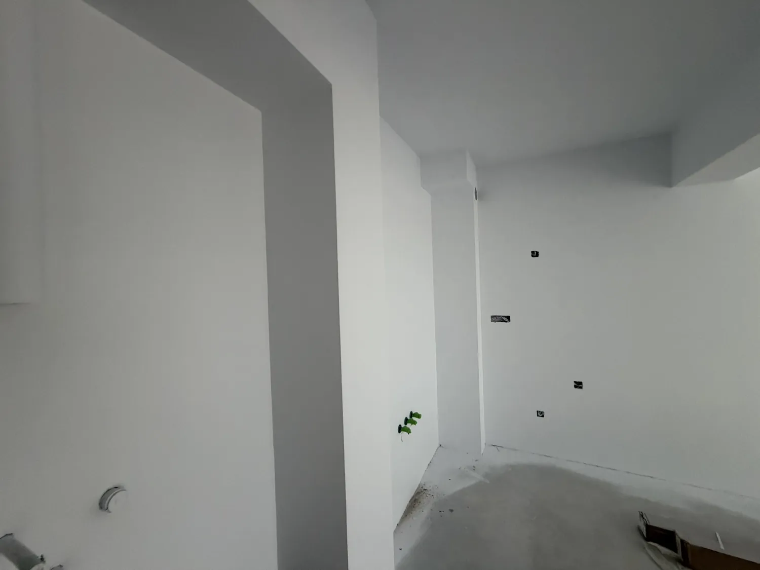 Novarion — Lake Home Residence — După 11